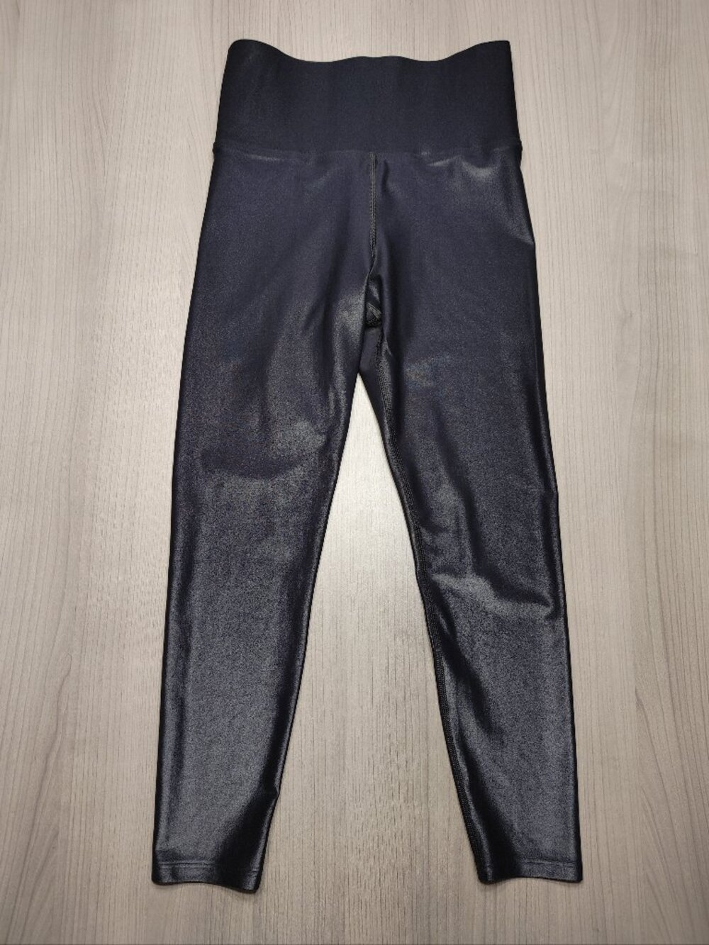 Carbon38 High Rise 7/8 Legging Takara Shine size Small